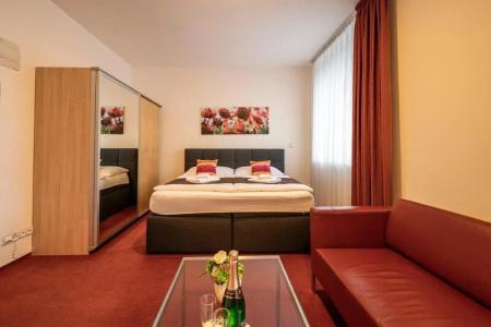 Ruby Blue - 41