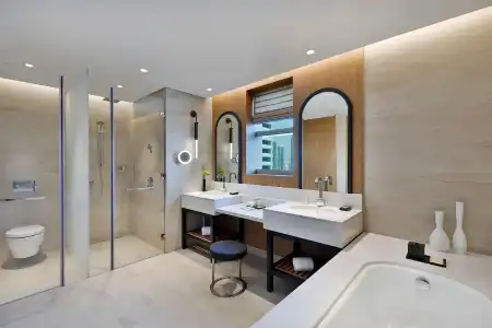 Double Tree by Hilton Dubai Business Bay - 82