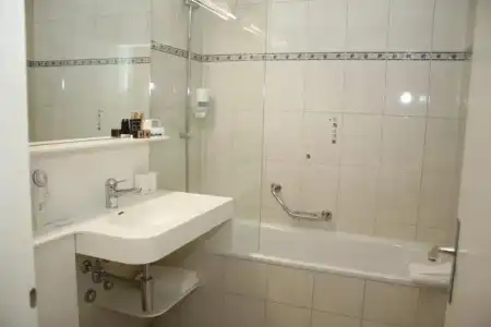 Grichting & Serviced Apartments - 101