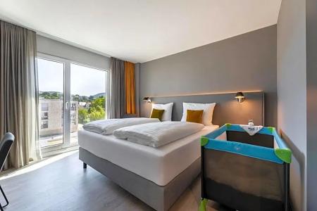 Piazza und Restaurant - 40