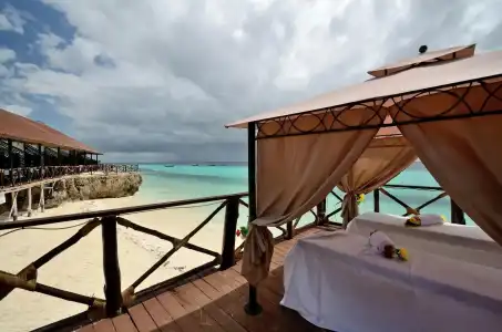 Amaan Beach Bungalows - 17