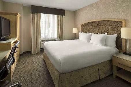 Doubletree Chelsea - 39