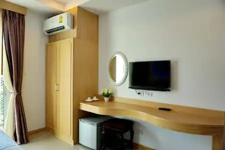 Triple Three Patong - 18