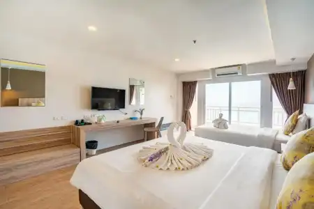 Royal Phala Cliff Beach Resort and Spa - 101