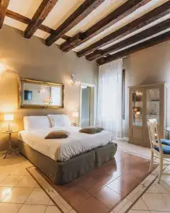 Palazzo Lion Morosini - Check in Presso Locanda Ai Santi Apostoli - 73