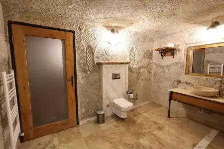 Sarnich Cave Suites - 82