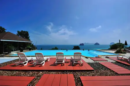 Koh Ngai Cliff Beach Resort - 12