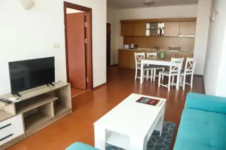 White Coast Beach Apartments - 3