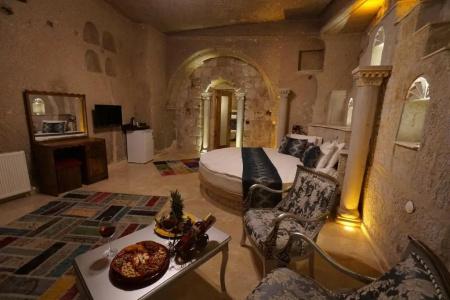 Roma Cave Suite - 13
