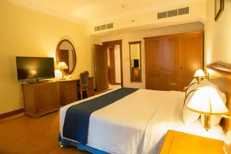 Grand Excelsior Sharjah - 5
