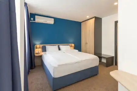 Premium Crown Suites - 78