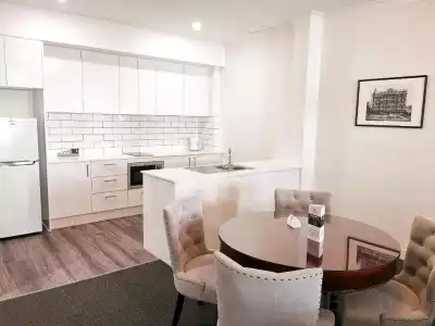 Adelaide Mansions Serviced Apartments - 16