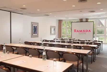 Ramada by Wyndham - 17