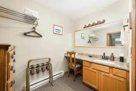 4 Seasons Inn on Fall River - 122
