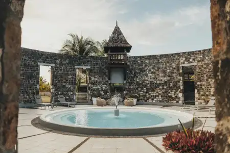 Outrigger Mauritius Beach Resort - 38