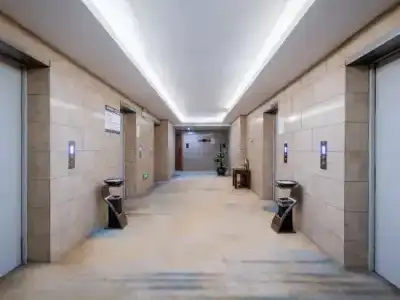 Highest Joints & Resort (Kunming Derun Center) - 5