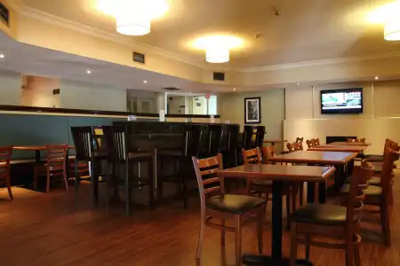 Quality Inn & Suites - 32