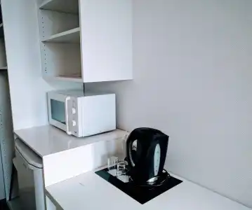 Center - 16