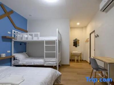 BED Friends Poshtel - 80
