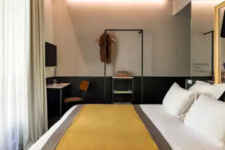 Hôtel Gaston - 82