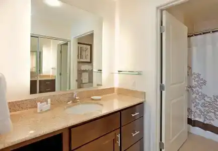 Residence Inn Houston I-10 West/Park Row - 7