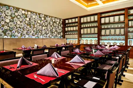 Crowne Plaza Xian by IHG - 16