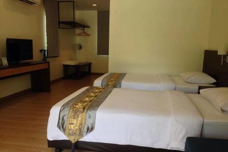 Baan Klang Aow Beach Resort - 2