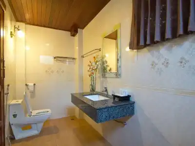 Bueng Bua Thong Resort - 9