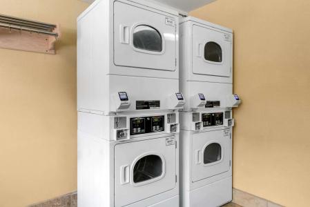 Quality Inn Columbus-East - 14