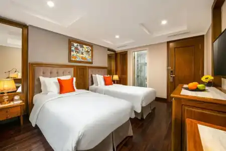 Hanoi Dalvostro Valentino & Spa - 119