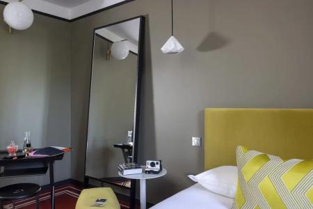 L'Hôtel - Face au Château - Boutique Hôtel et Séminaires - 72