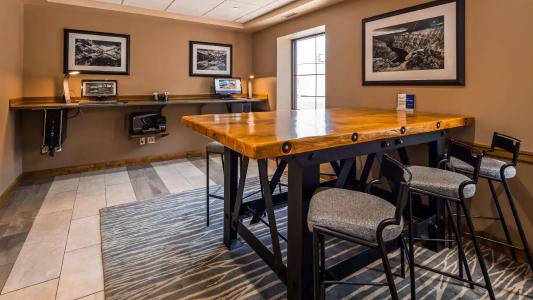 Best Western Plus Clocktower Inn - 31