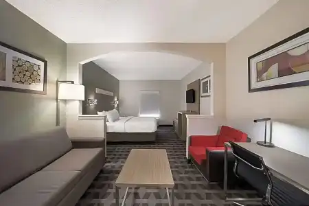 Quality Inn & Suites Irving DFW Airport South - 71
