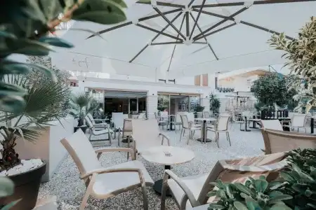 Angelo Coffee Suites - 10