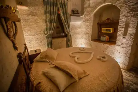 Hermes Cave - 128