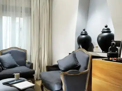 Mario de Fiori 37 - 6