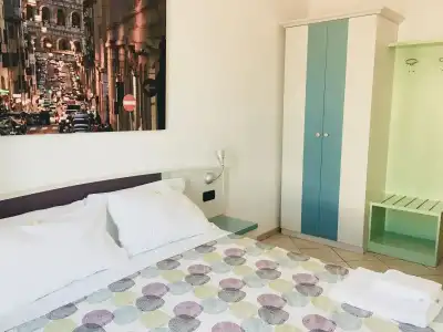 The Beehive Hostel - 4