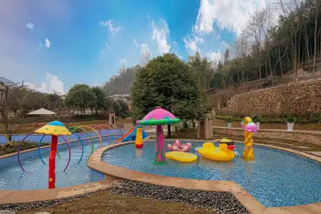 Howard Johnson Huashuiwan Hot Springs Resort Chengdu - 6