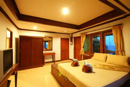Sea Breeze Resort - 5