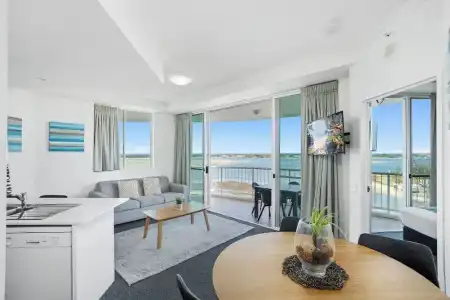 Crystal Bay on the Broadwater - 233