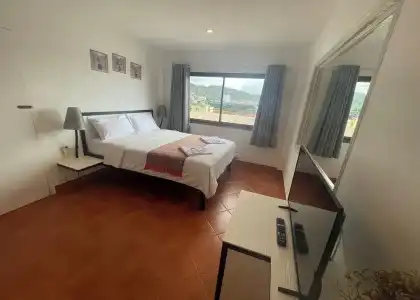 Swiss Villas Panoramic – Hillside Beach View - 42