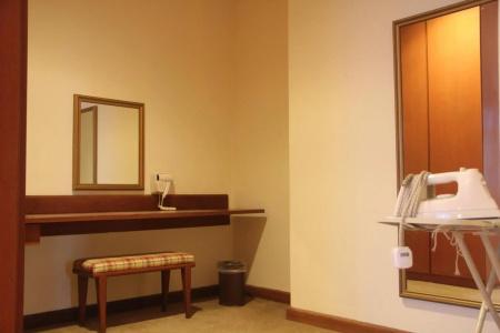 The Maple Suite - 28