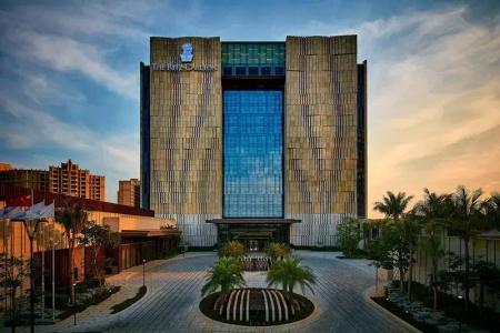 The Ritz-Carlton, - 52