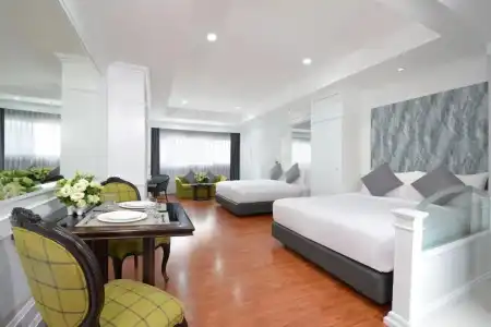 Centre Point Plus Silom - 11