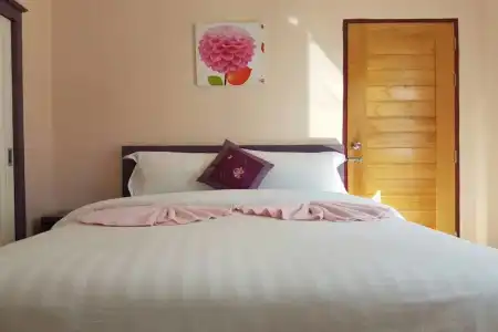 V-House - 20