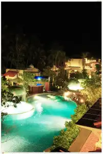 Baan Montra Beach Resort - 13