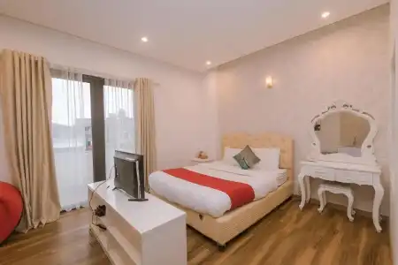 Ngan Pho Studio & - 175