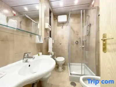 Central Wellness - 64