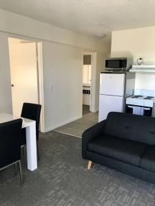 Adina Place Motel Apartments - 50