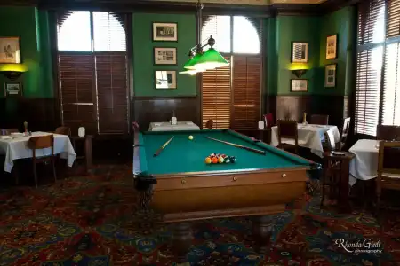 University Club - 1